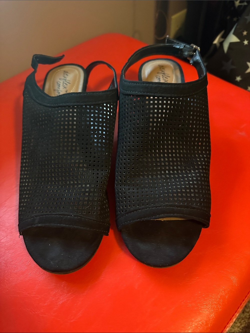 dexflex comfort Black Perforated Open-Peep Slingback Mules